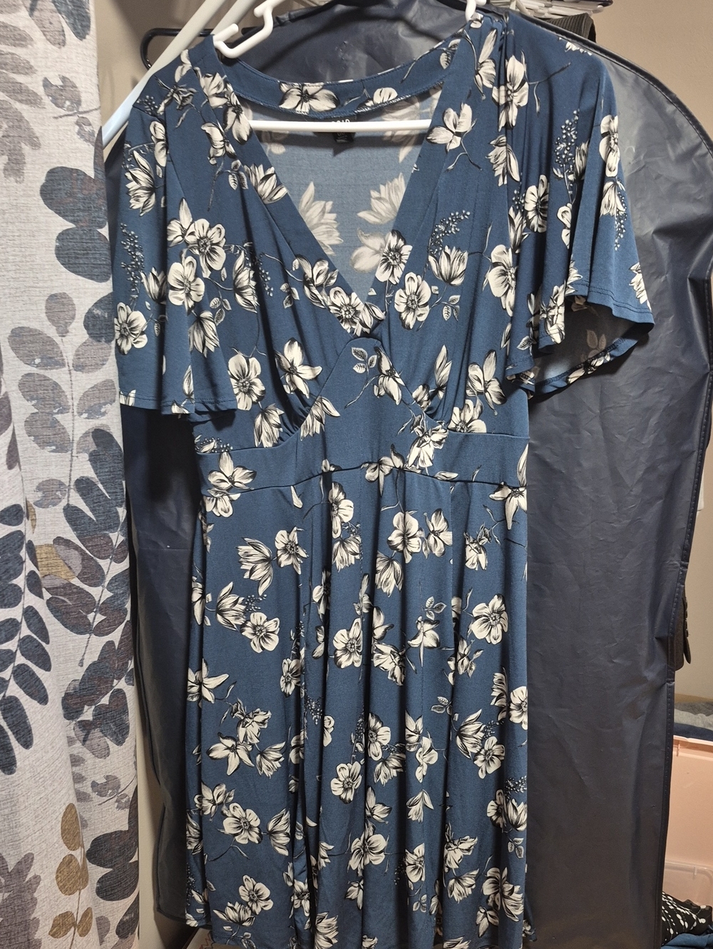 torrid Blue Floral V-Neck Flutter Sleeve Midi Dress